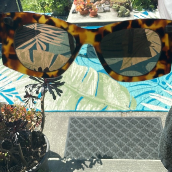 New LANVIN Brown Tortoiseshell Cat eye Sunglasses main image 9